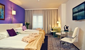 Phoenix Hotel