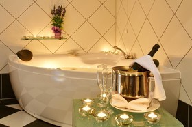 Phoenix Hotel