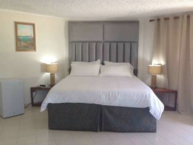 DoubleTree by Hilton Cote des Arcadins Beach Resort & Spa