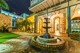 Kinam Hotel