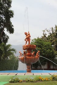 La Maison Hotel