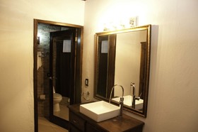 La Maison Hotel