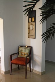 La Maison Hotel