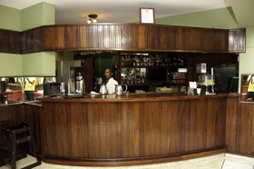 La Maison Hotel