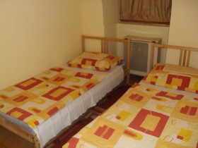 Erik Apartments