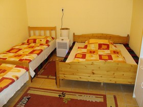 Erik Apartments