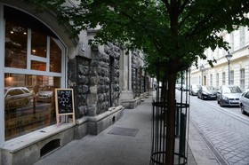 Guest Rest Studio Apartments