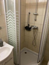 Guest Rest Studio Apartments