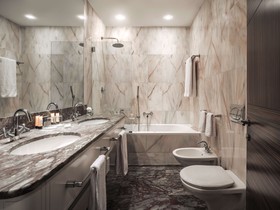 Anantara New York Palace Budapest Hotel