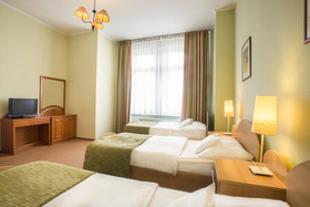 Baross City Hotel