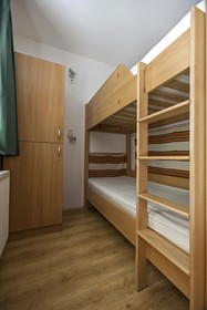 Broadway Hostel & Apartments