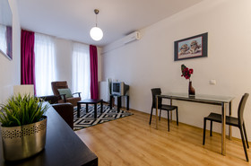 Broadway Hostel & Apartments