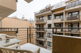 Broadway Hostel & Apartments