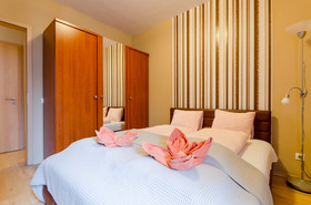 Broadway Hostel & Apartments