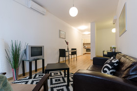 Broadway Hostel & Apartments