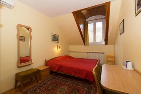 Budavar Pension