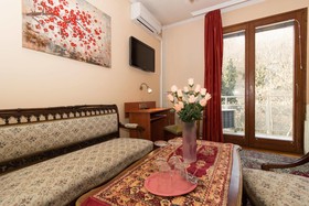 Budavar Pension