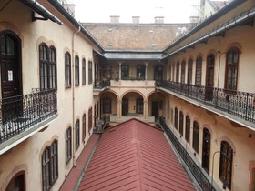 Caterina Hostel and Guesthouse