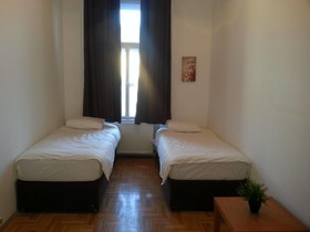 Caterina Hostel and Guesthouse
