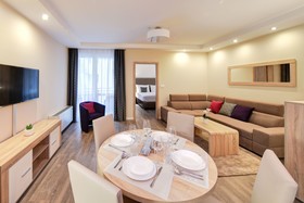 Silver Crown Hotel & Residence Palace Quarter