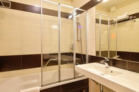 Silver Crown Hotel & Residence Palace Quarter