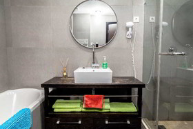 City Gardens Apartment Hotel