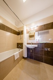 Corvin Holiday Apartments Hotel