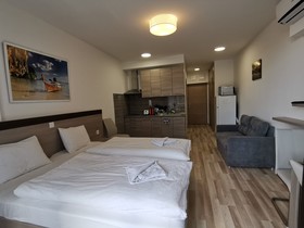 Corvin Holiday Apartments Hotel