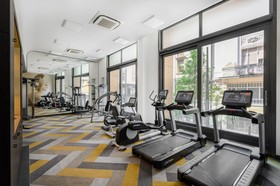 Hotel Emerald & Suites