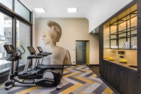 Hotel Emerald & Suites