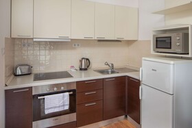 Escala Hotel & Suites