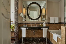 Four Seasons Gresham Palace