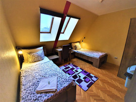 GoodMo House