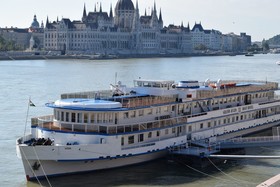 Grand Jules - Boat Hotel