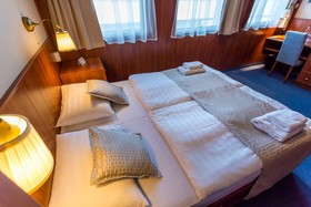 Grand Jules - Boat Hotel