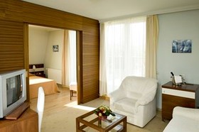 Holiday Beach Budapest Wellness & Conference Hotel