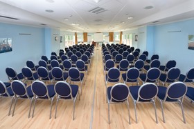 Holiday Beach Budapest Wellness & Conference Hotel