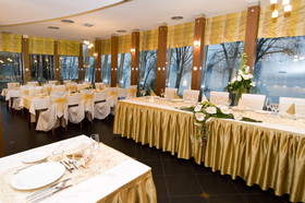 Holiday Beach Budapest Wellness & Conference Hotel