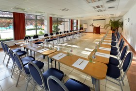 Holiday Beach Budapest Wellness & Conference Hotel