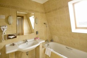 Holiday Beach Budapest Wellness & Conference Hotel