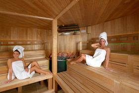 Holiday Beach Budapest Wellness & Conference Hotel