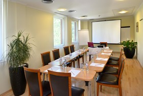 Holiday Beach Budapest Wellness & Conference Hotel