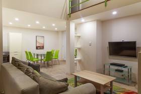 Hotel Mika Downtown