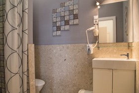 Hotel Mika Downtown