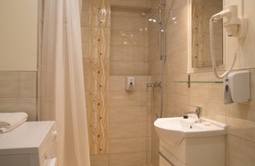 Hotel Mika Downtown