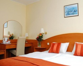 Hotel Orion Varkert