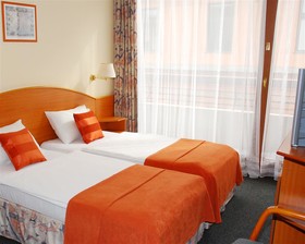 Hotel Orion Varkert