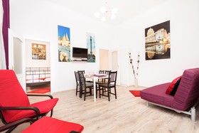 Like Home Opera Apartments