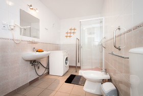 Like Home Opera Apartments