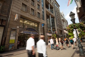 Like Home Opera Apartments